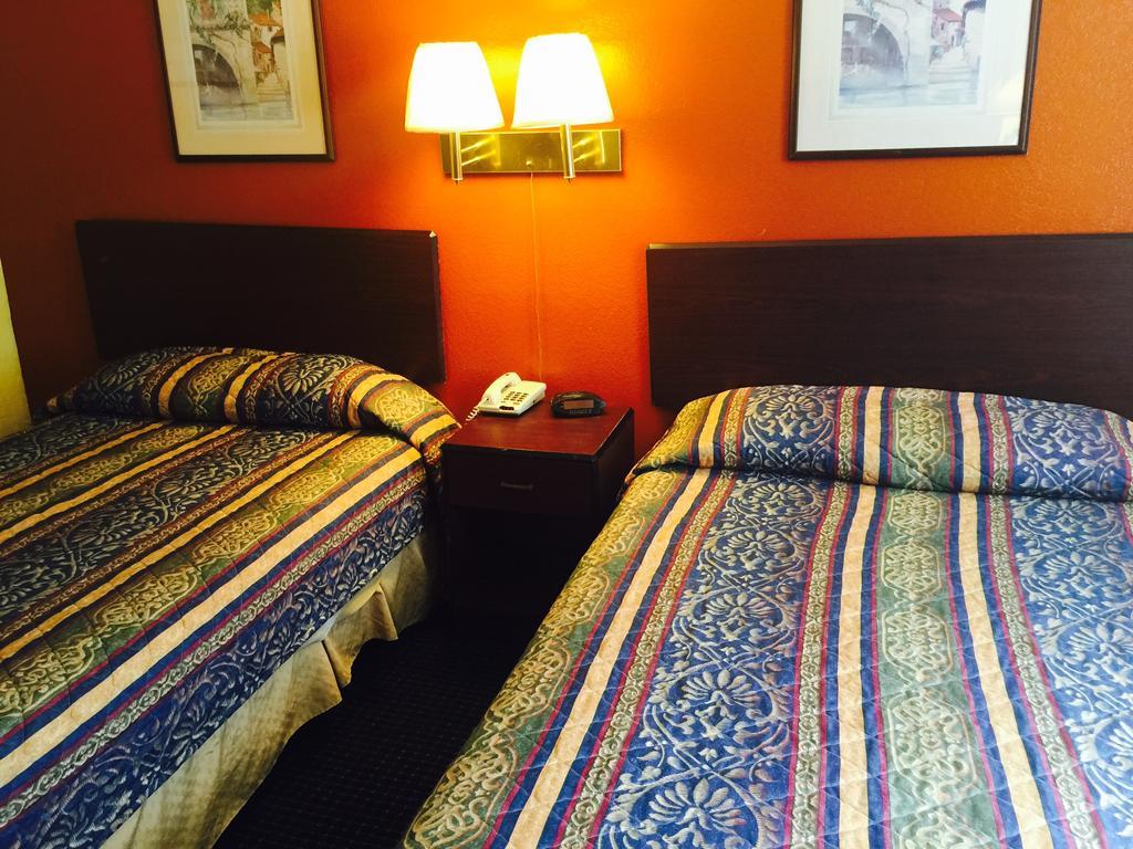 Super Hotel Lodge West